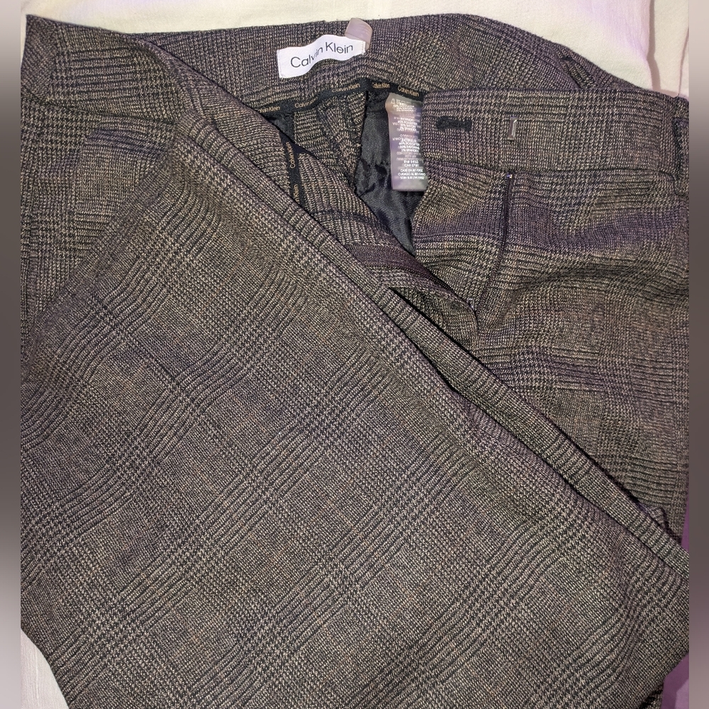 Calvin Klein Womens Black and Gray Plaid Pants